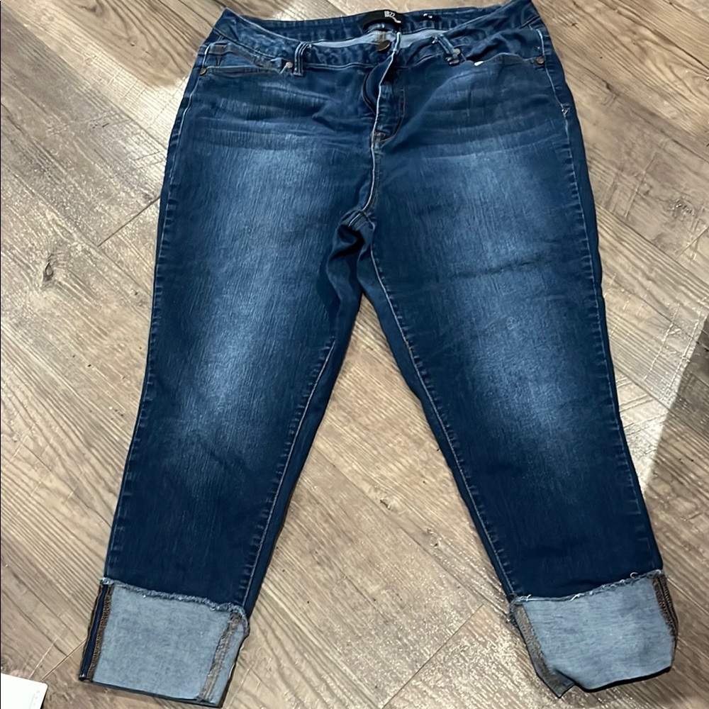 Taylor Dark Blue Ankle Jeans